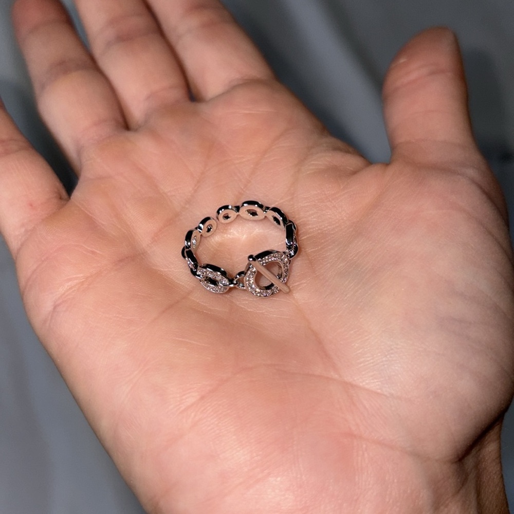 New women's ring